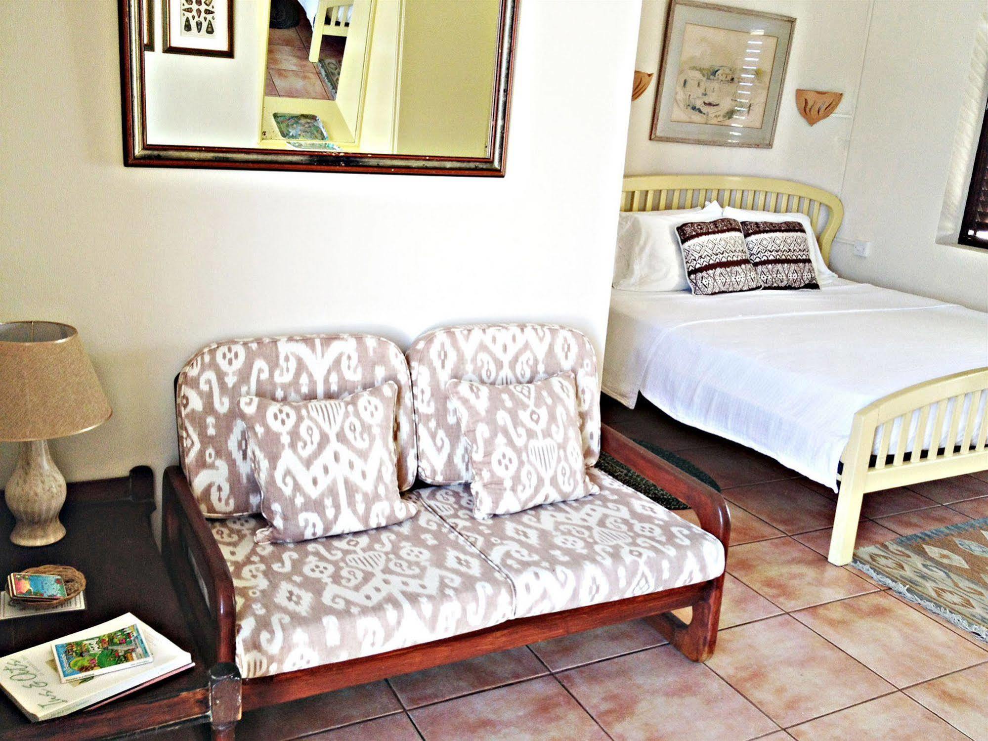 Round House Hotel Bathsheba Екстериор снимка