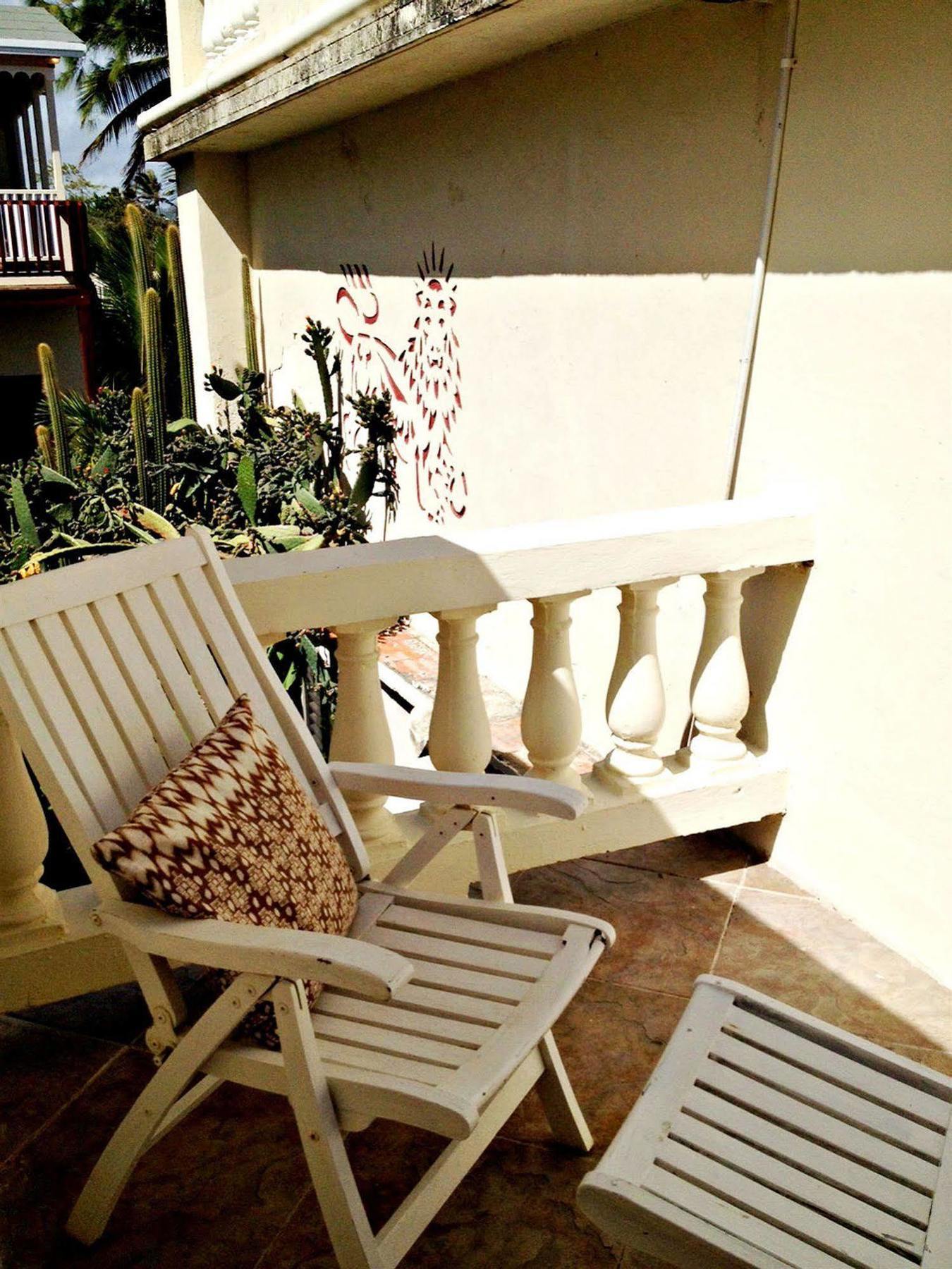 Round House Hotel Bathsheba Екстериор снимка